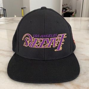 Uniform Studios Los Angeles Lakers Snapback Hat